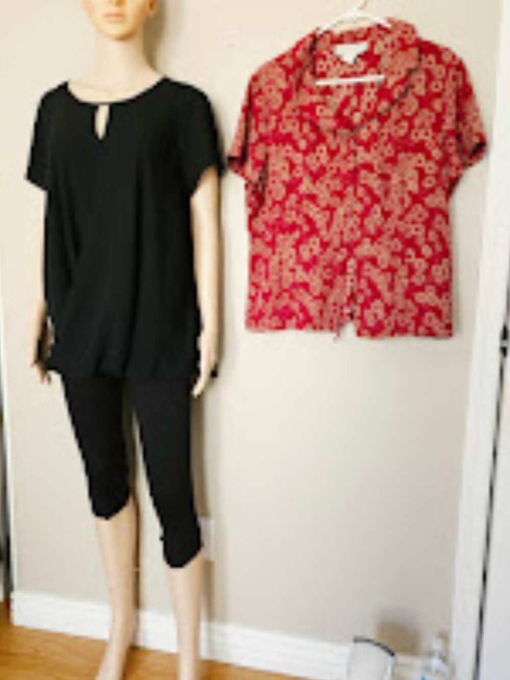Lot of 2 Women's XL Short Sleeve Tops Norton McNaughton & Mossimo Casual Blouses